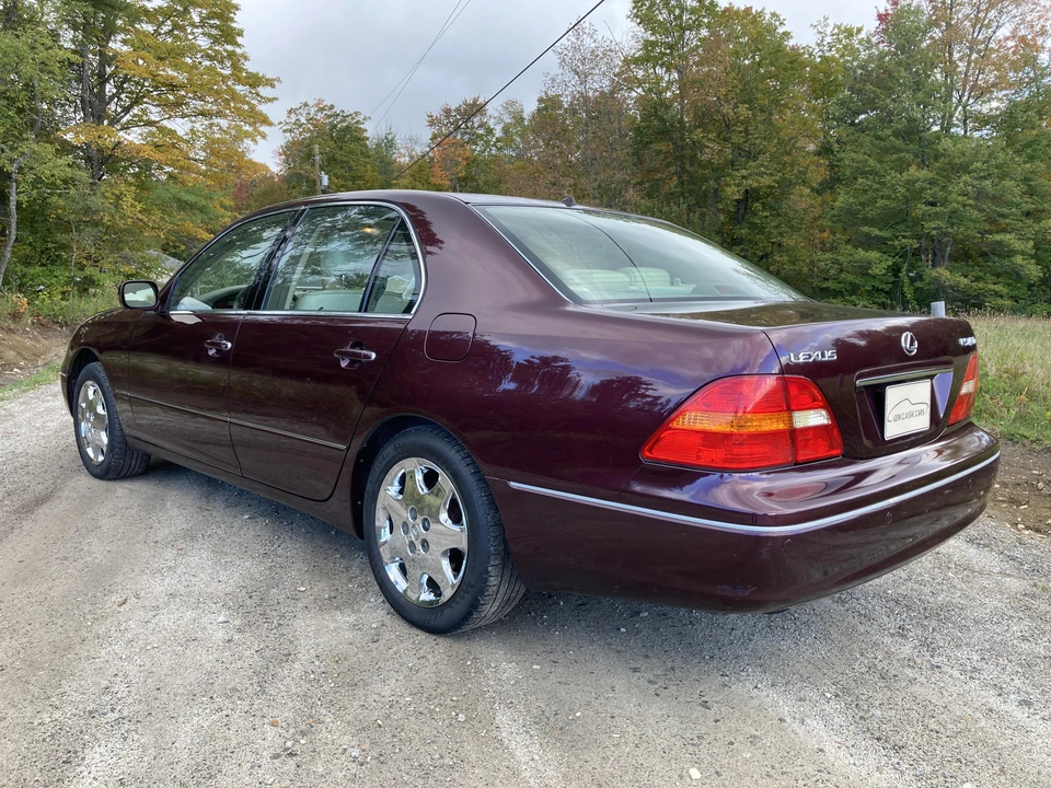 2001 Lexus LS 3rd Gen - Image 14 of 31