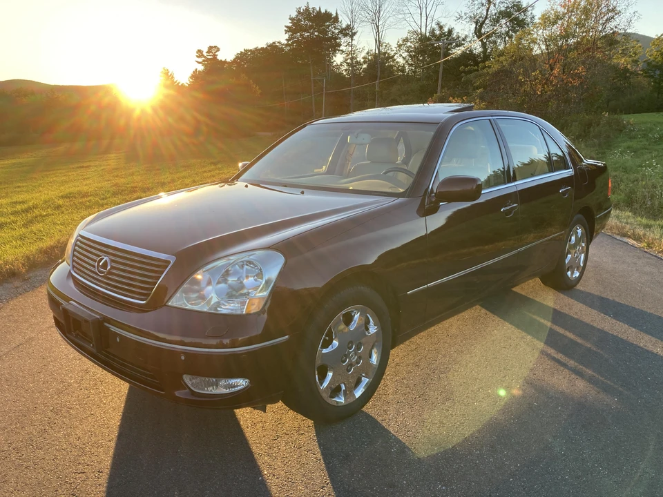 2001 Lexus LS 3rd Gen - Image 28 of 31