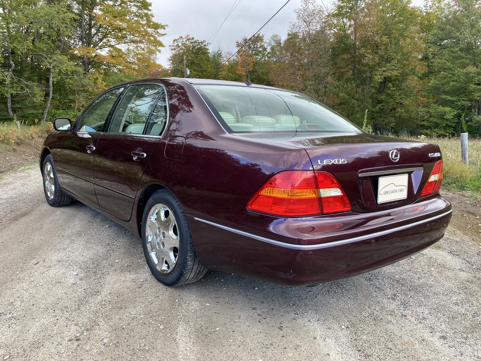 2001 Lexus LS 3rd Gen - Image 15 of 31