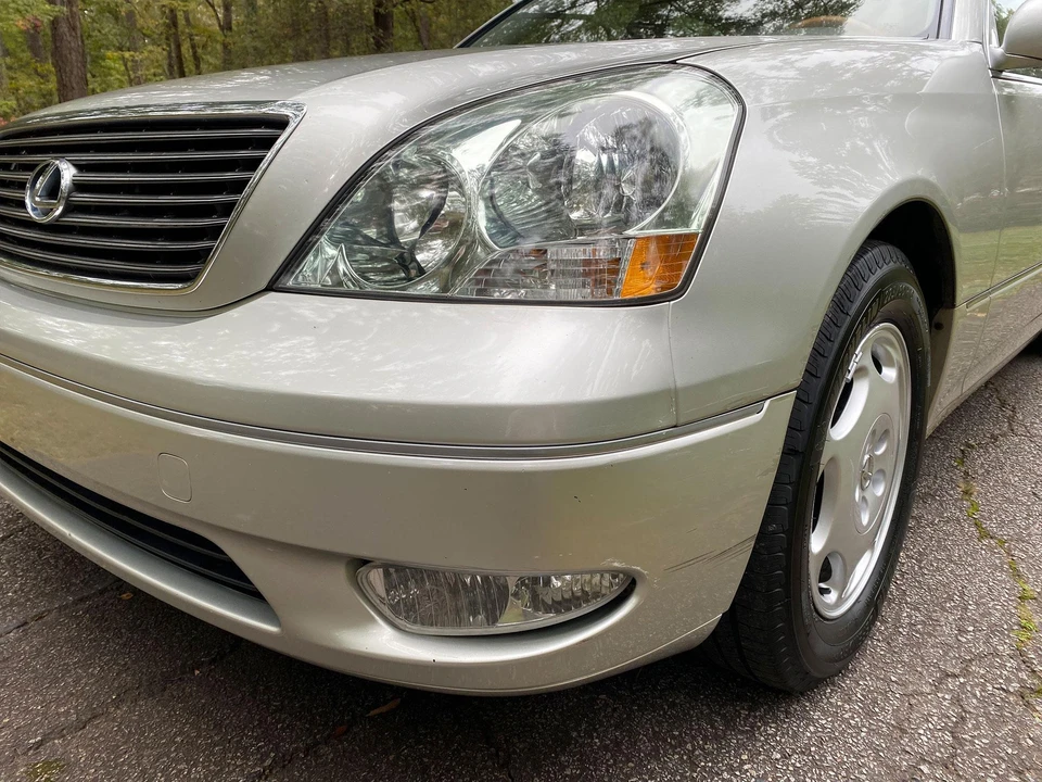 2001 Lexus LS 3rd Gen - Image 14 of 31