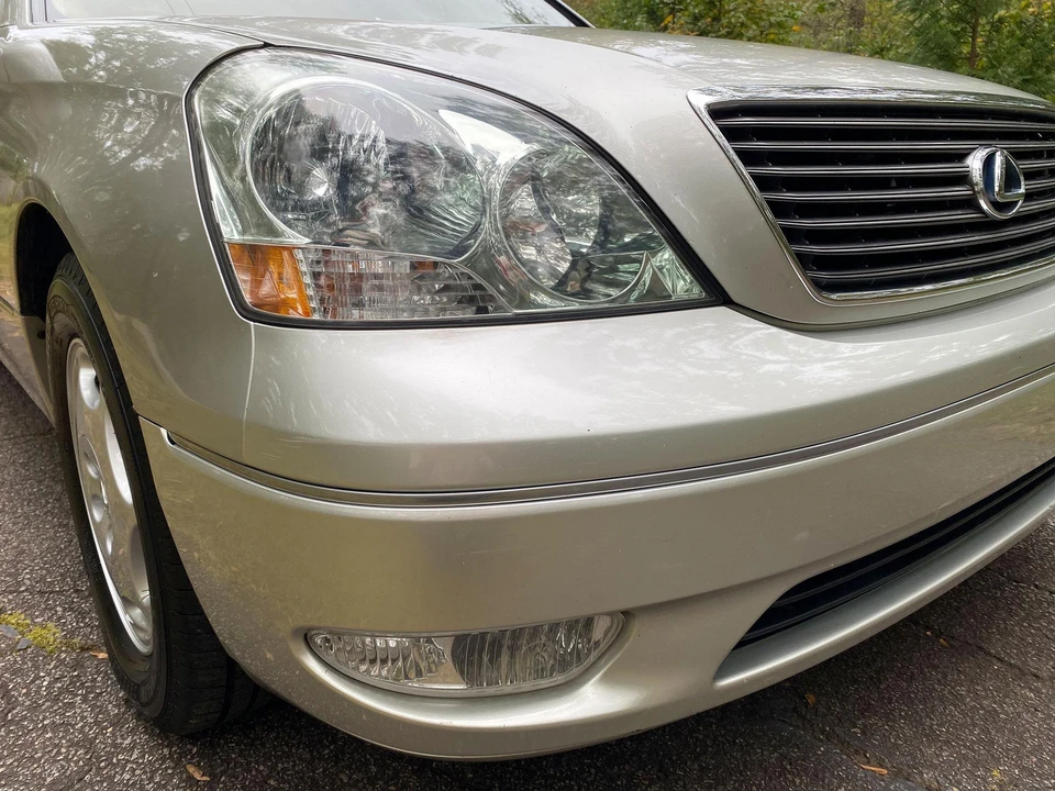 2001 Lexus LS 3rd Gen - Image 12 of 31