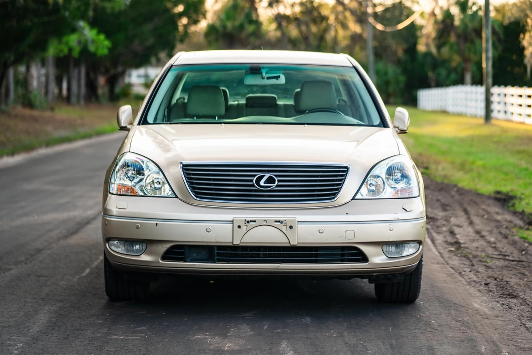 2001 Lexus LS 2nd Gen - Image 6 of 31