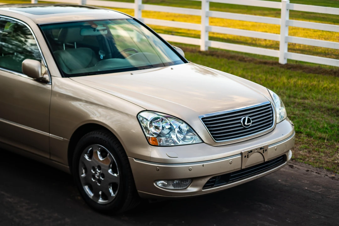 2001 Lexus LS 2nd Gen - Image 30 of 31
