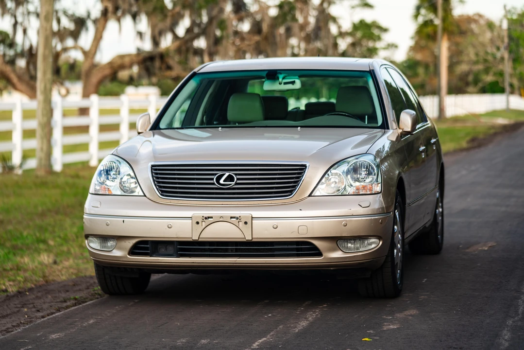 2001 Lexus LS 2nd Gen - Image 7 of 31