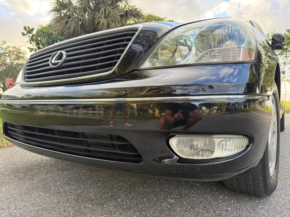 2001 Lexus LS 3rd Gen - Image 19 of 31
