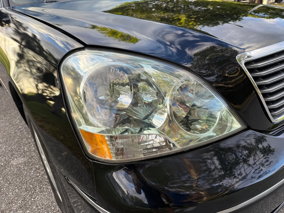 2001 Lexus LS 3rd Gen - Image 17 of 31
