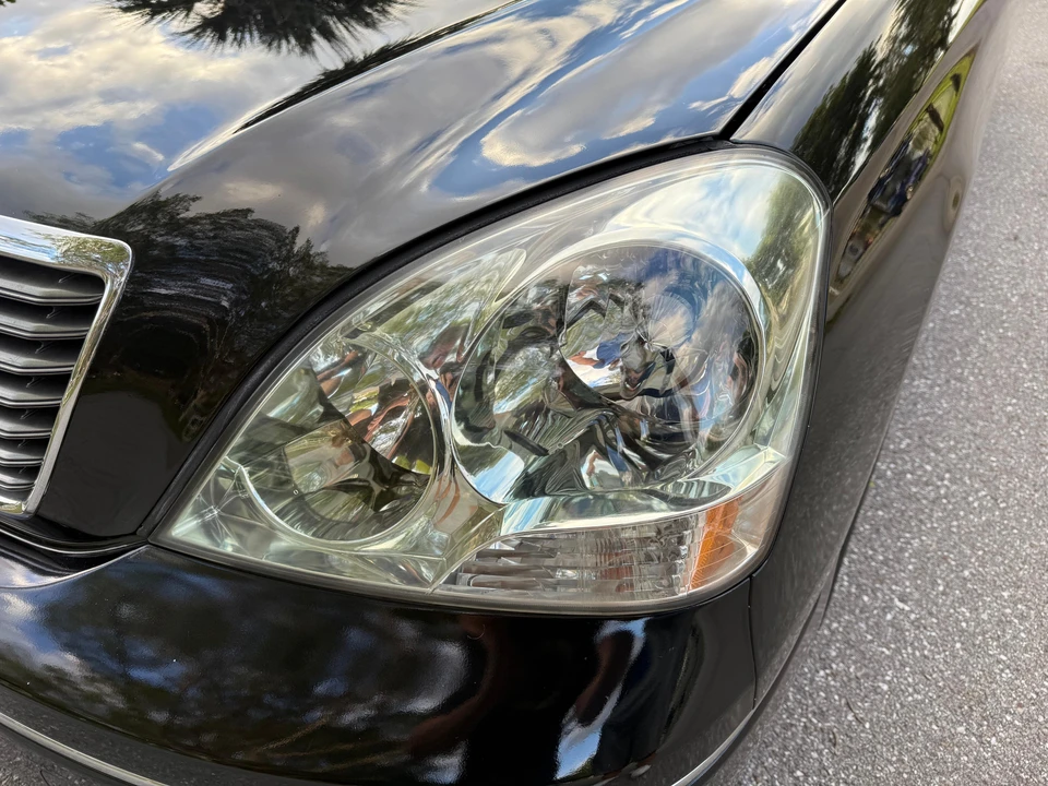 2001 Lexus LS 3rd Gen - Image 18 of 31
