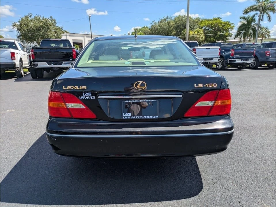 2001 Lexus LS 3rd Gen - Image 4 of 20