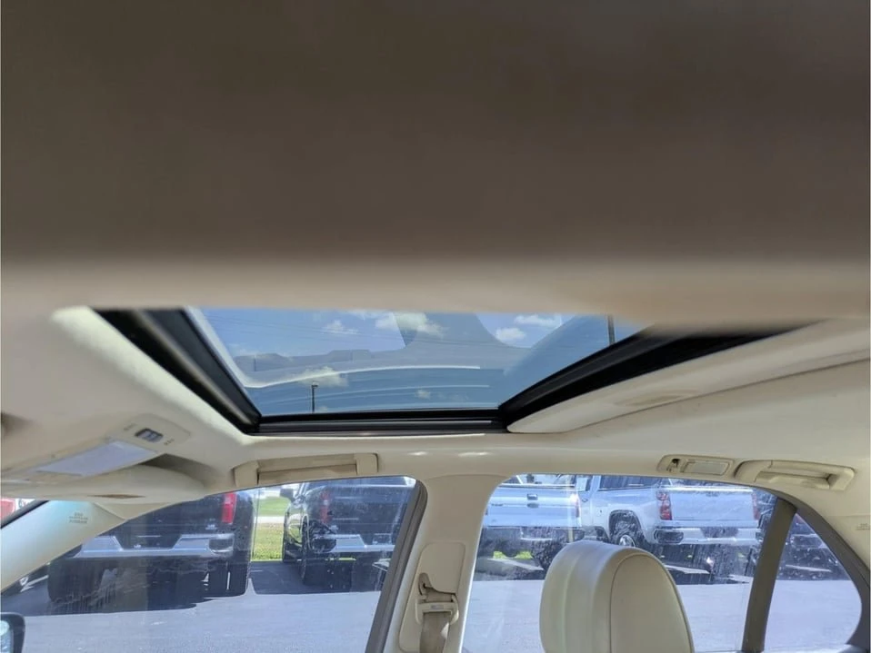 2001 Lexus LS 3rd Gen - Image 17 of 20