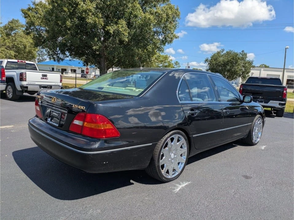 2001 Lexus LS 3rd Gen - Image 3 of 20