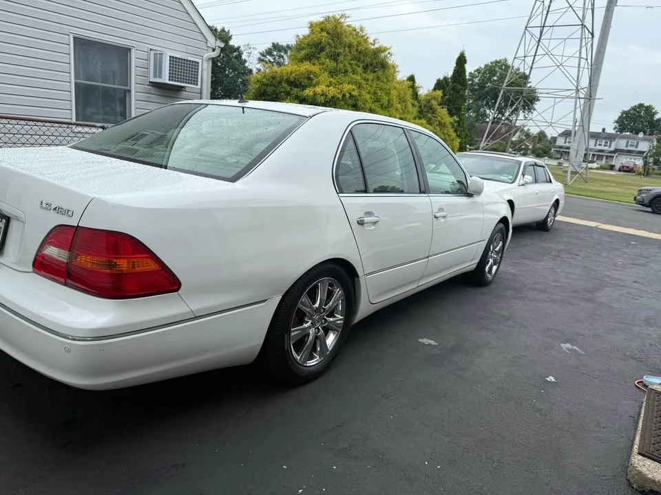 2001 Lexus LS 3rd Gen - Image 11 of 11