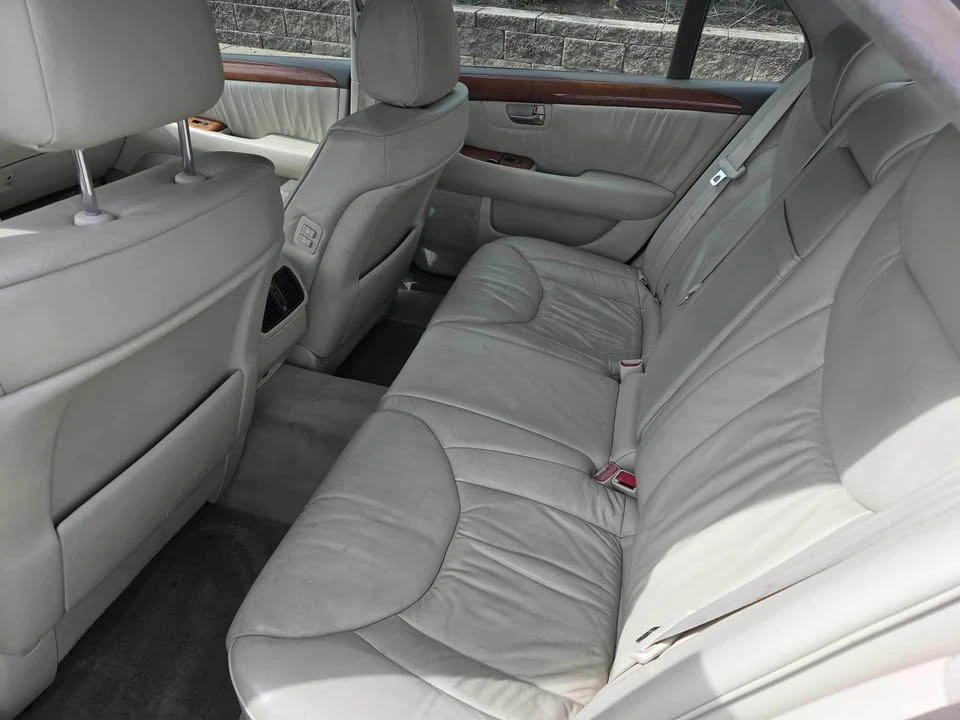 2001 Lexus LS 3rd Gen - Image 8 of 9