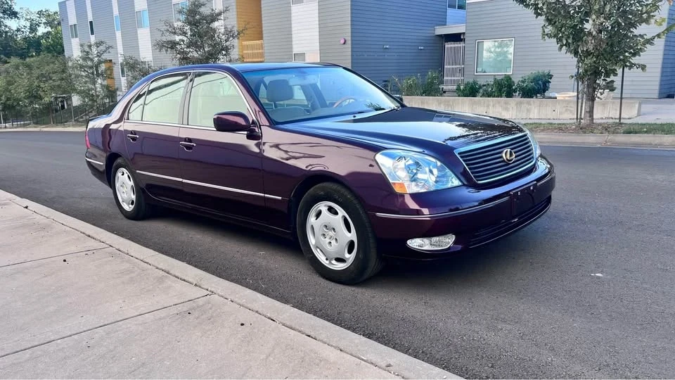 2001 Lexus LS 3rd Gen - Image 2 of 16