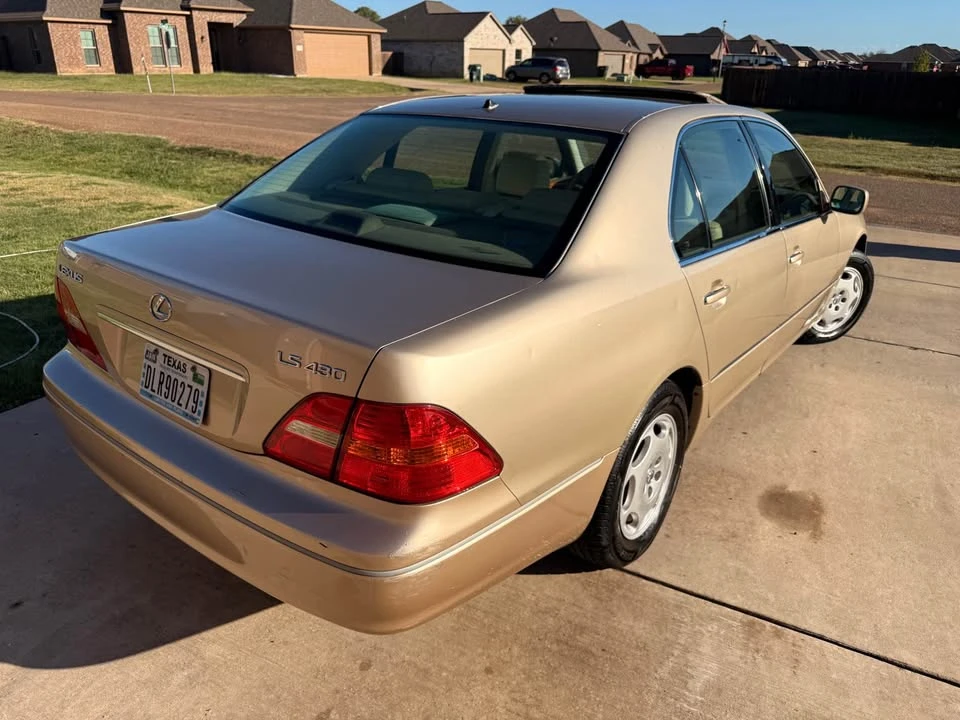 2001 Lexus LS 3rd Gen - Image 4 of 9