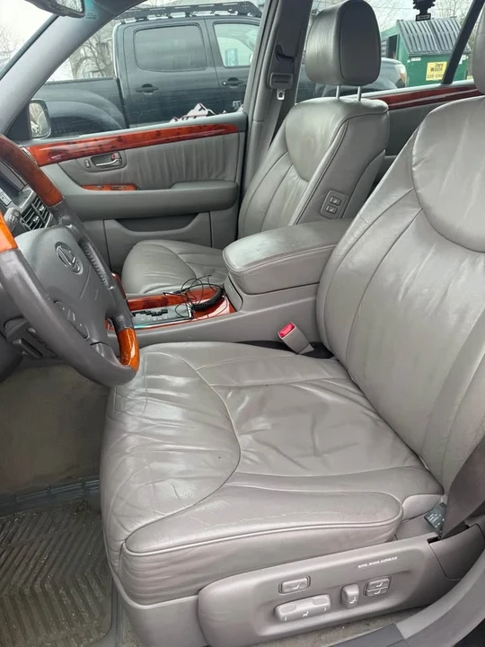 2001 Lexus LS 3rd Gen - Image 6 of 9