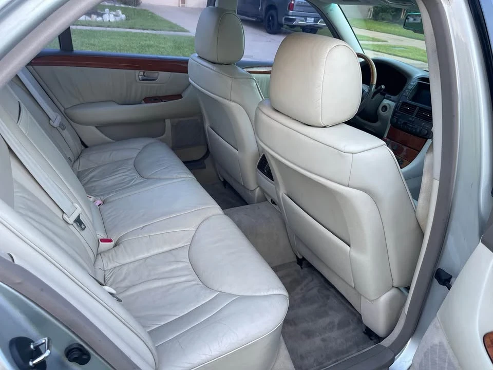 2001 Lexus LS 3rd Gen - Image 8 of 8
