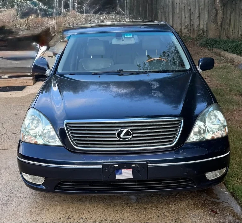 2001 Lexus LS 3rd Gen - Image 4 of 9