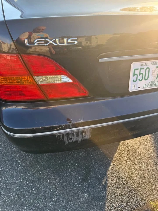 2001 Lexus LS 3rd Gen - Image 9 of 9