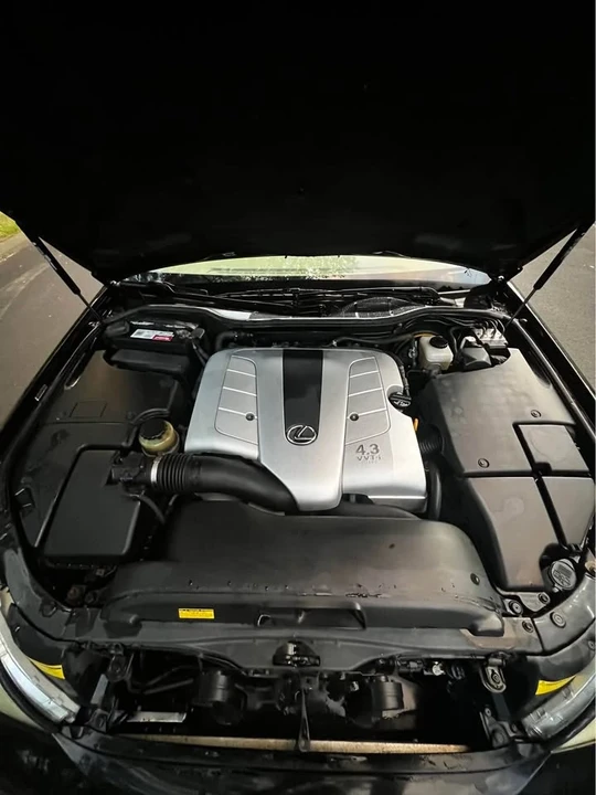 2001 Lexus LS 2nd Gen - Image 12 of 12