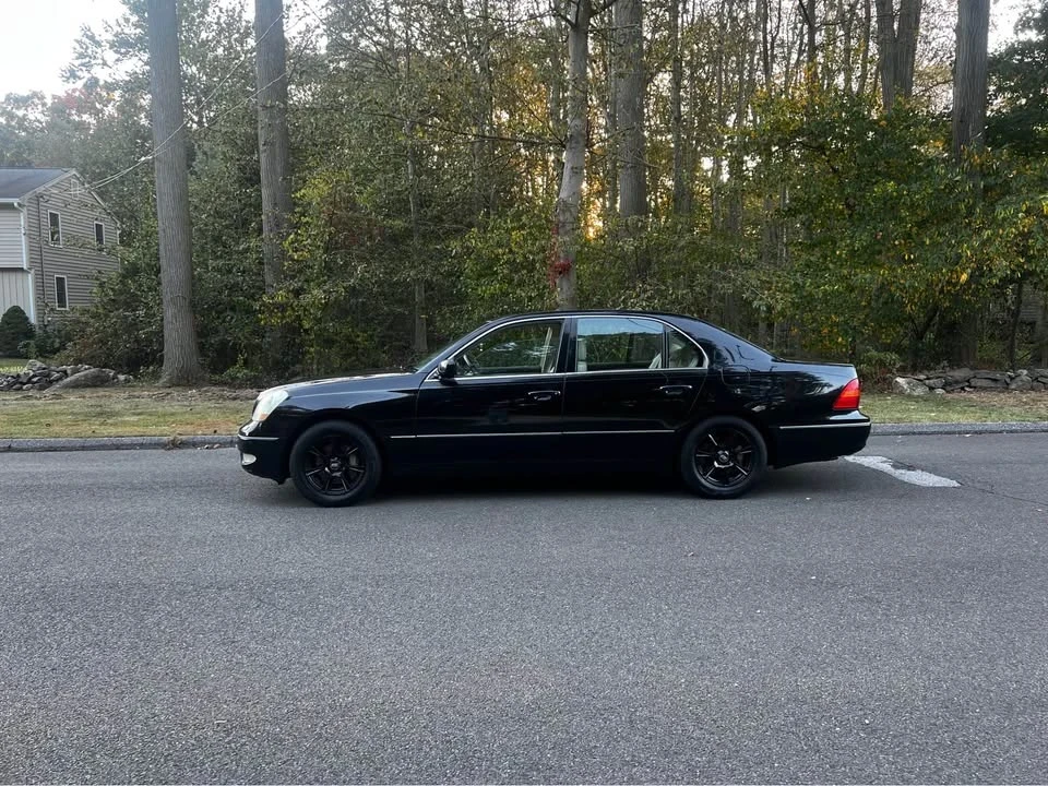 2001 Lexus LS 2nd Gen - Image 3 of 12