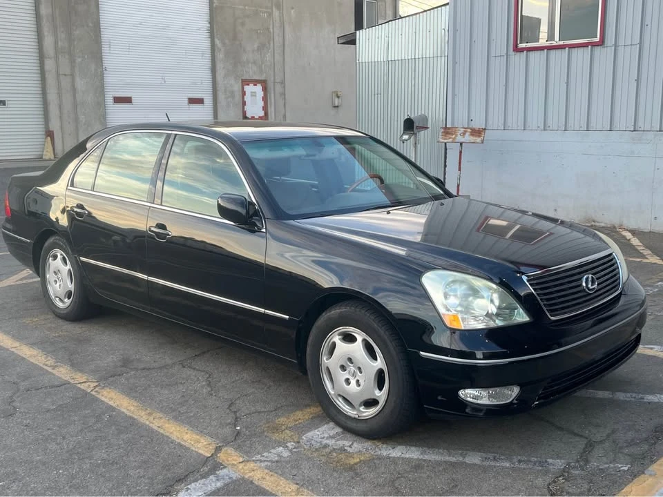 2001 Lexus LS 3rd Gen - Image 2 of 16