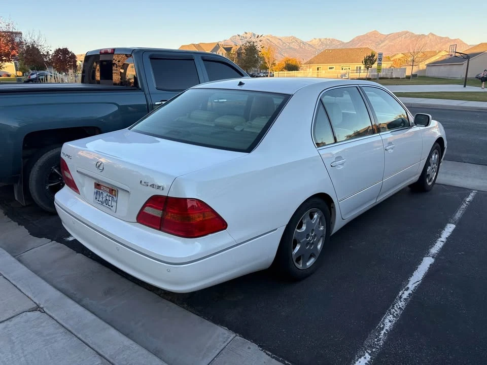 2001 Lexus LS 3rd Gen - Image 6 of 6