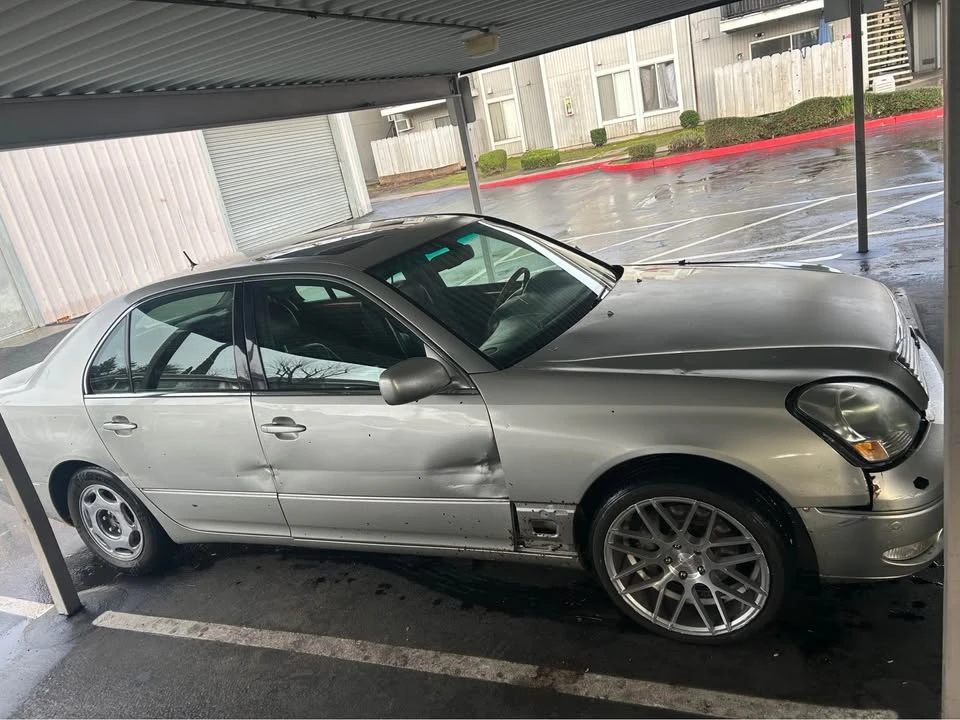 2001 Lexus LS 3rd Gen - Image 4 of 15