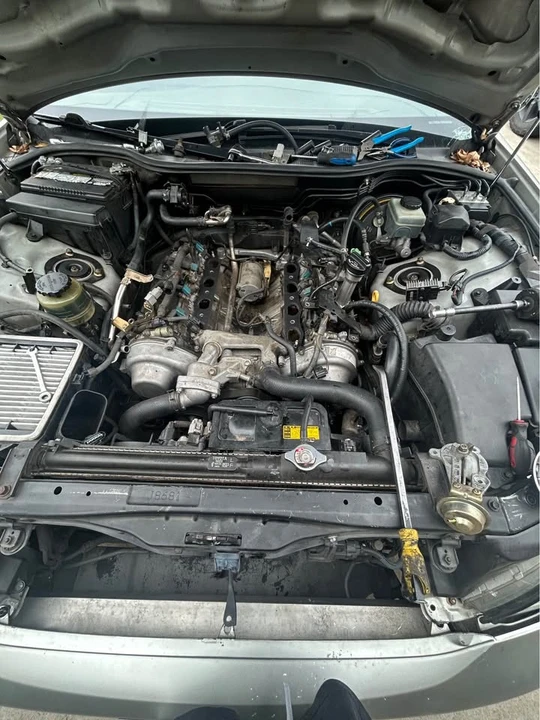 2001 Lexus LS 3rd Gen - Image 12 of 15