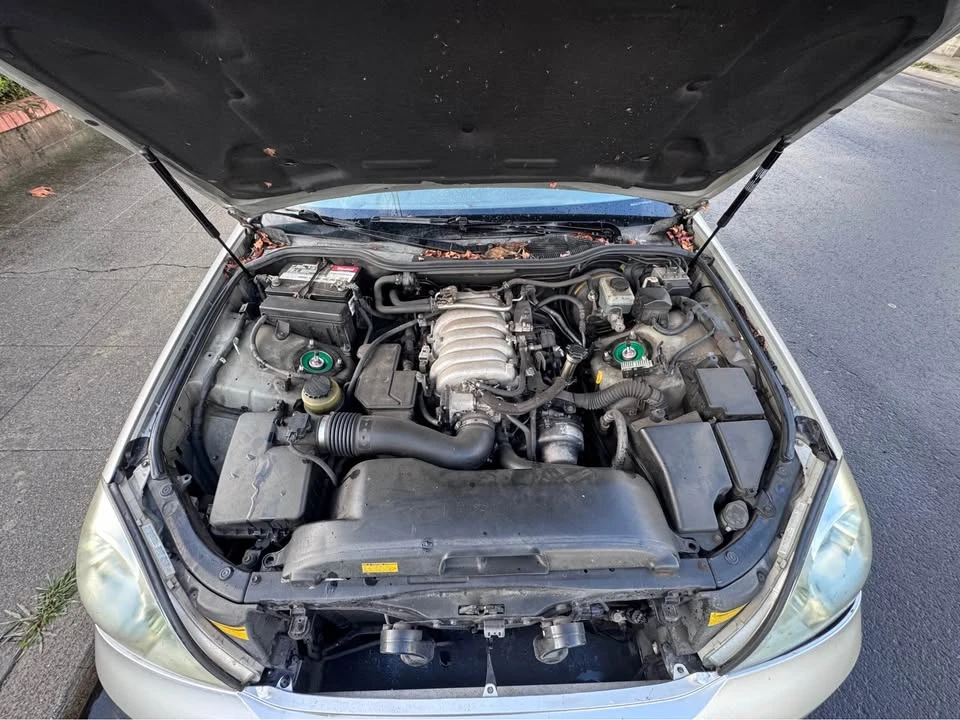 2001 Lexus LS 3rd Gen - Image 13 of 13