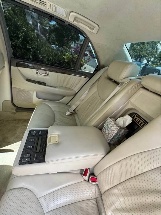 2001 Lexus LS 3rd Gen - Image 6 of 8