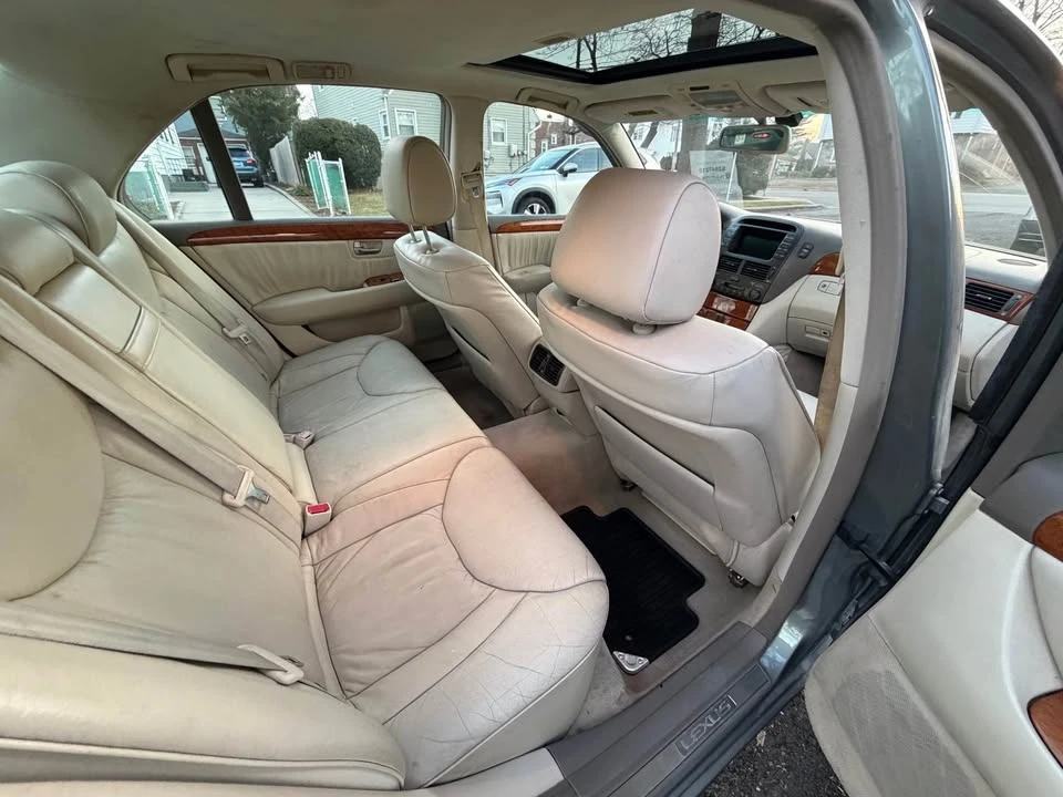 2001 Lexus LS 3rd Gen - Image 4 of 8