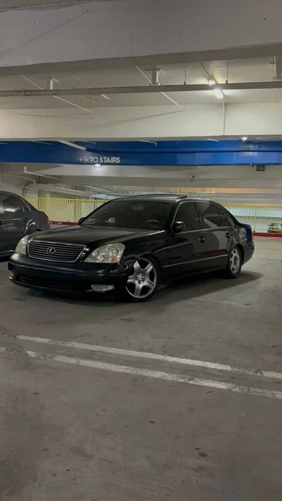 2001 Lexus LS 3rd Gen - Image 8 of 8