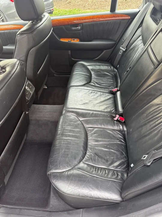 2001 Lexus LS 3rd Gen - Image 2 of 6