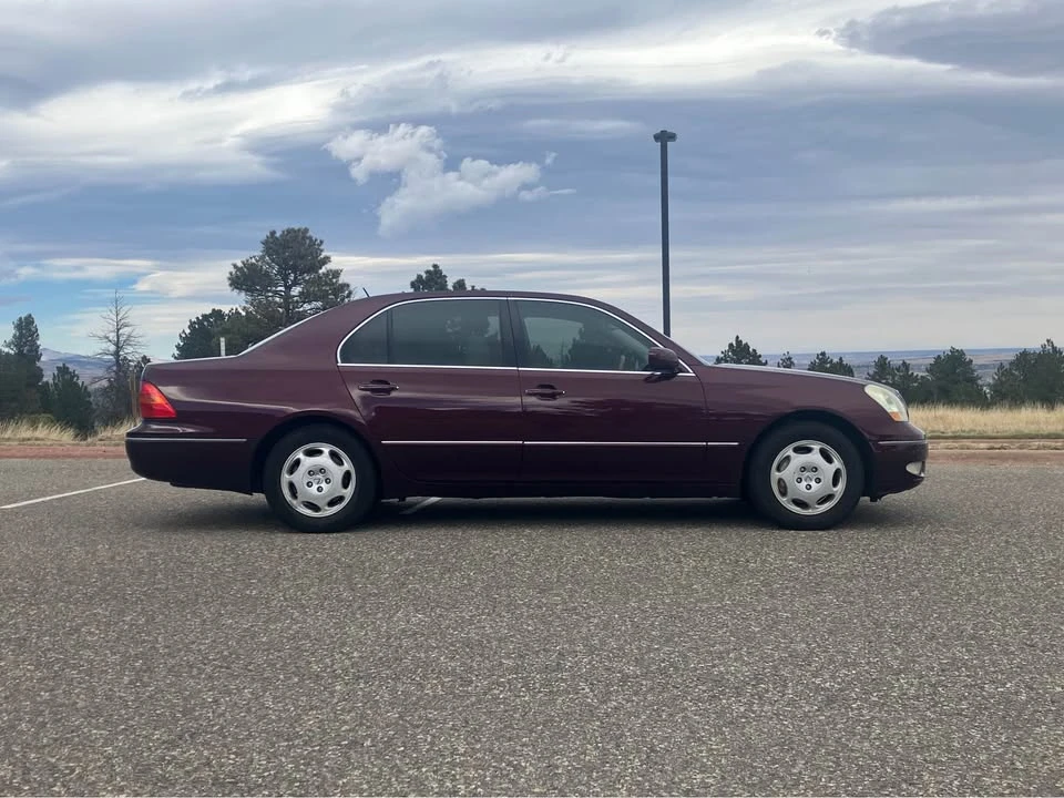 2001 Lexus LS 3rd Gen - Image 6 of 19