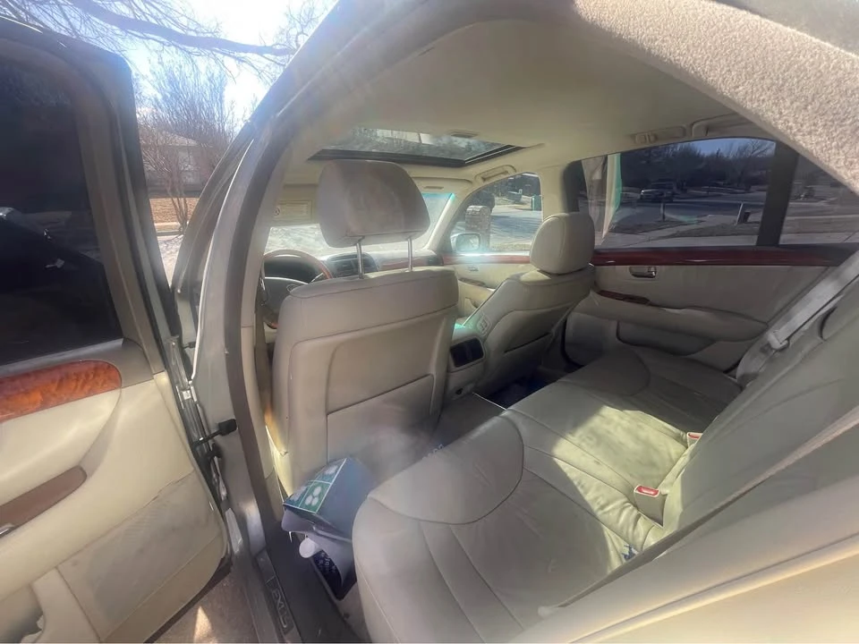 2001 Lexus LS 3rd Gen - Image 8 of 11