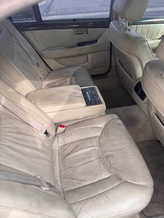 2001 Lexus LS 3rd Gen - Image 7 of 8