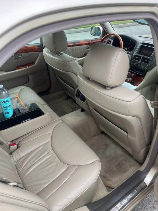 2001 Lexus LS 3rd Gen - Image 5 of 5