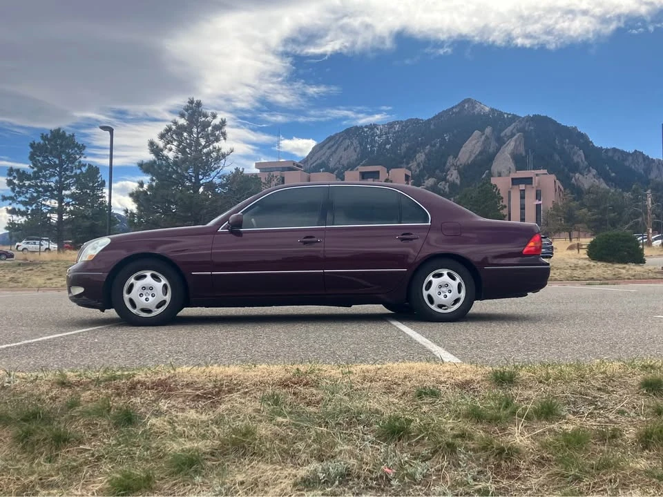 2001 Lexus LS 3rd Gen - Image 2 of 19