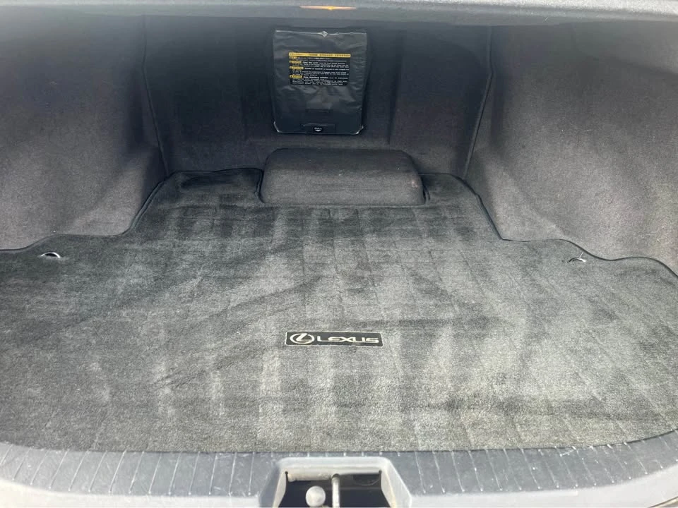 2001 Lexus LS 3rd Gen - Image 18 of 19