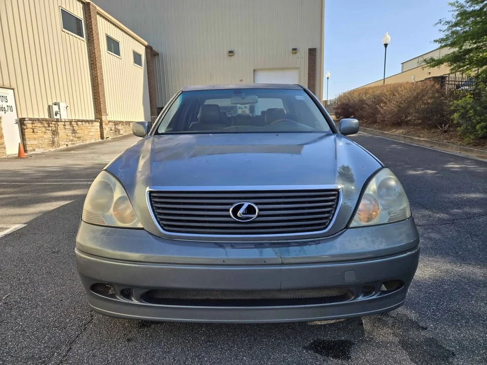 2001 Lexus LS 3rd Gen - Image 2 of 7