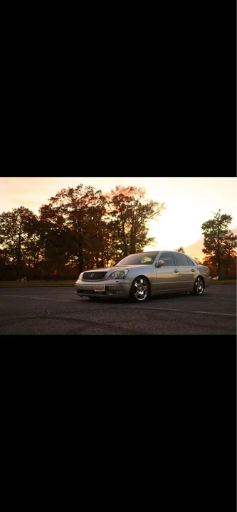 2001 Lexus LS 3rd Gen - Image 4 of 11