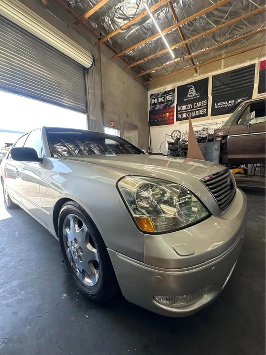 2001 Lexus LS 3rd Gen - Image 3 of 7