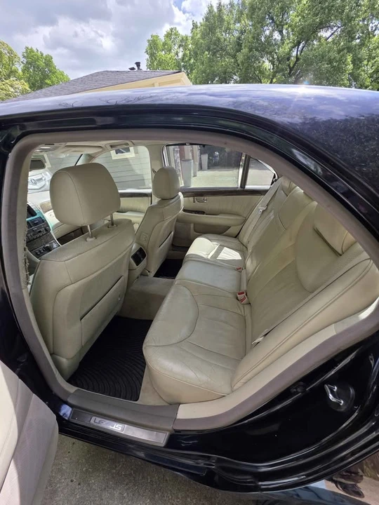 2001 Lexus LS 3rd Gen - Image 6 of 6