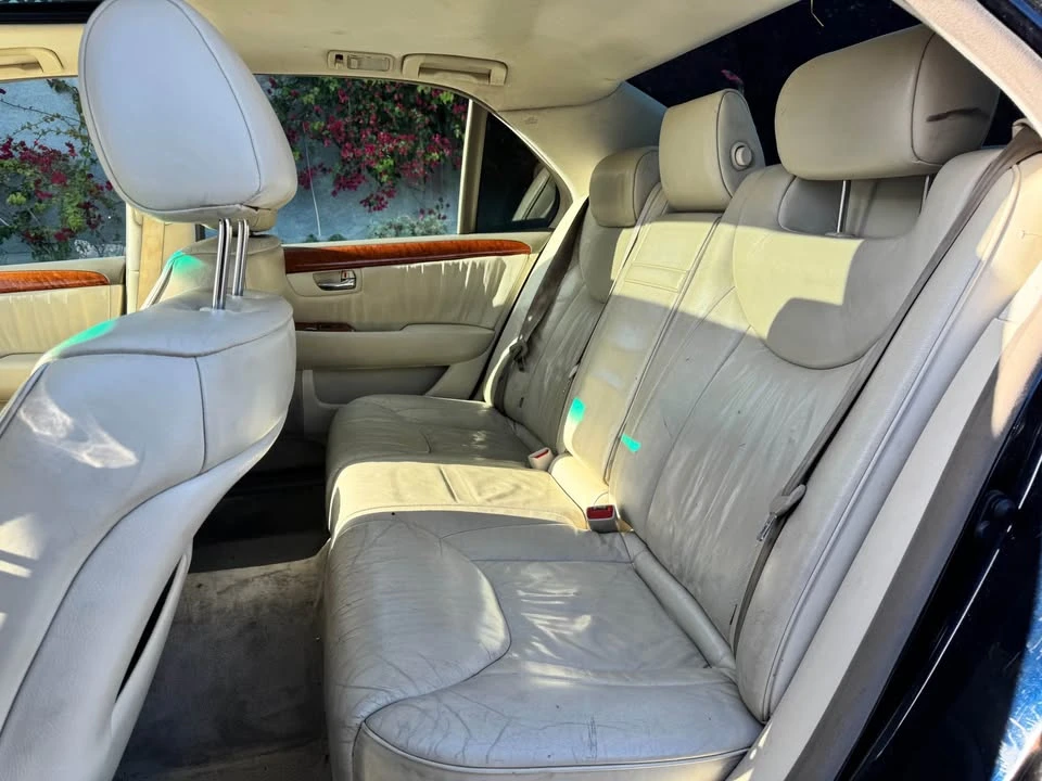 2001 Lexus LS 3rd Gen - Image 9 of 9