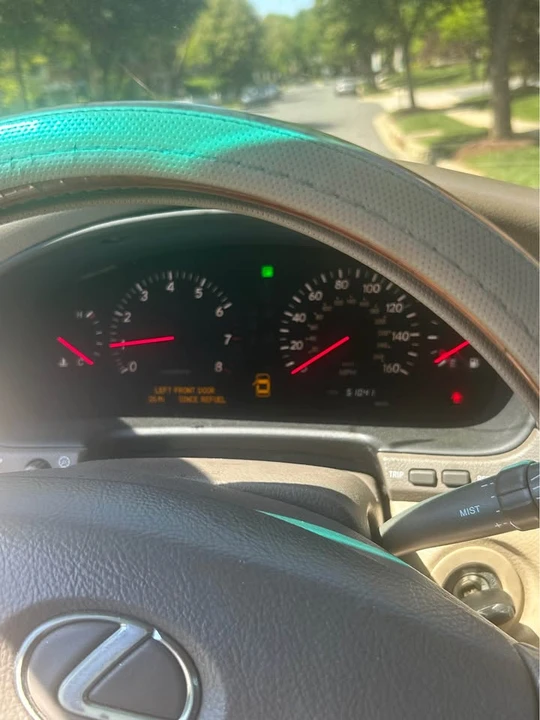 2001 Lexus LS 3rd Gen - Image 3 of 14