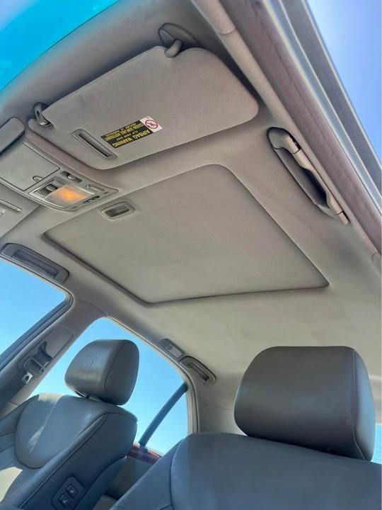 2001 Lexus LS 3rd Gen - Image 18 of 20