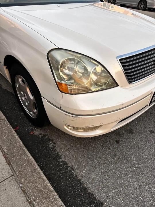 2001 Lexus LS 3rd Gen - Image 15 of 15
