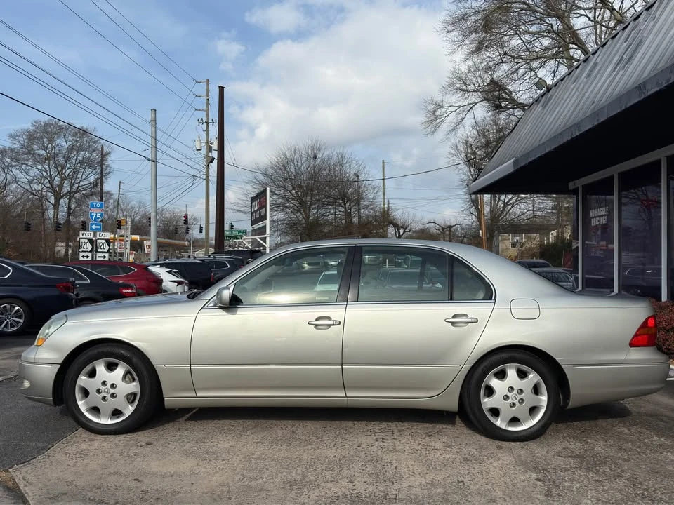 2001 Lexus LS 3rd Gen - Image 7 of 20