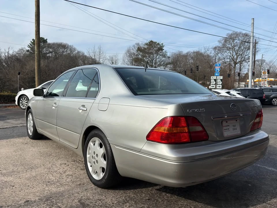 2001 Lexus LS 3rd Gen - Image 6 of 20