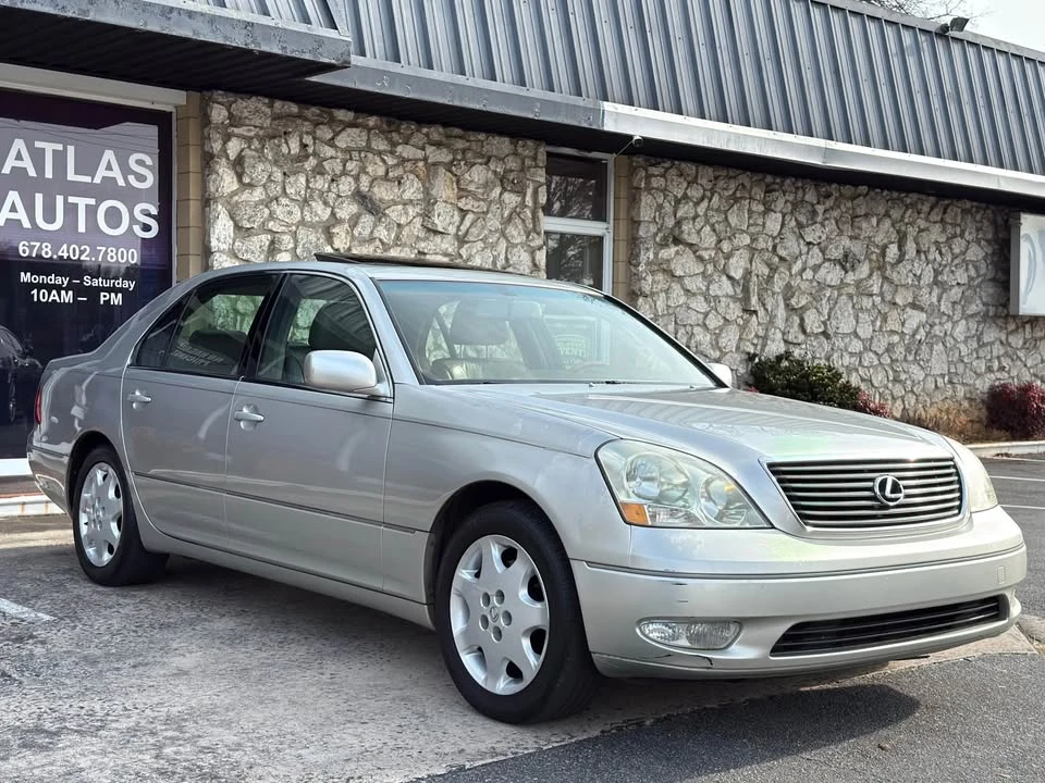 2001 Lexus LS 3rd Gen - Image 3 of 20
